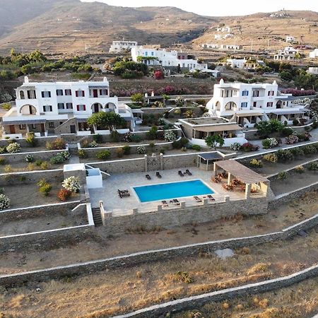 Апарт отель En Plo Agios Romanos Экстерьер фото